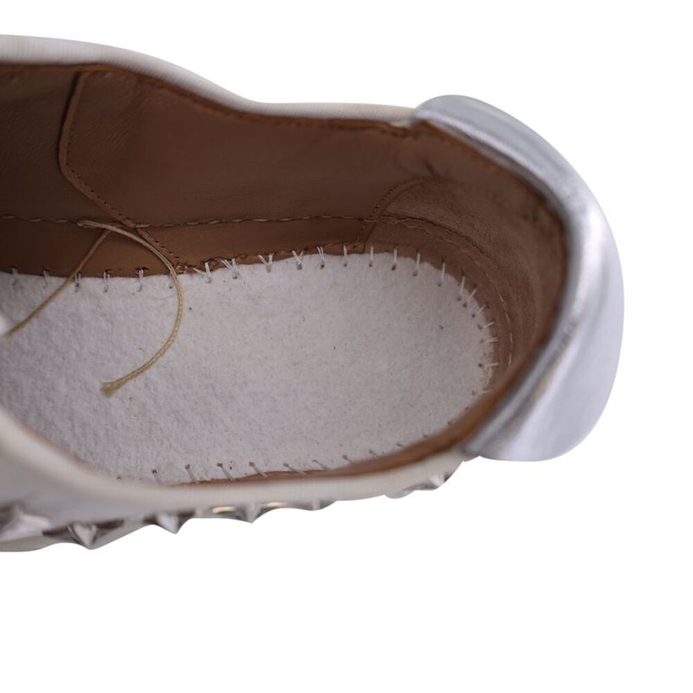 Aquazzura Cosmic Star-Stud Low-Top Trainers in White Leather - Picture 8 of 9